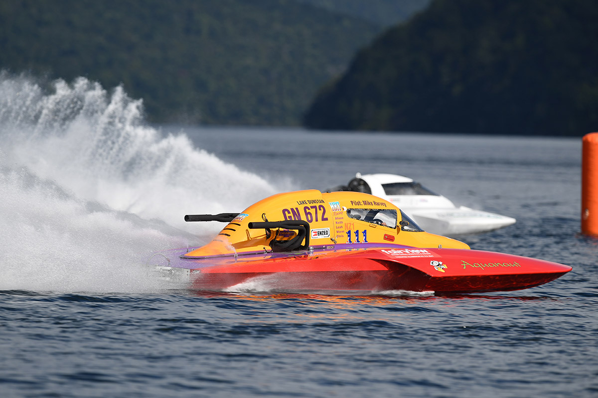 Grand National Hydroplane